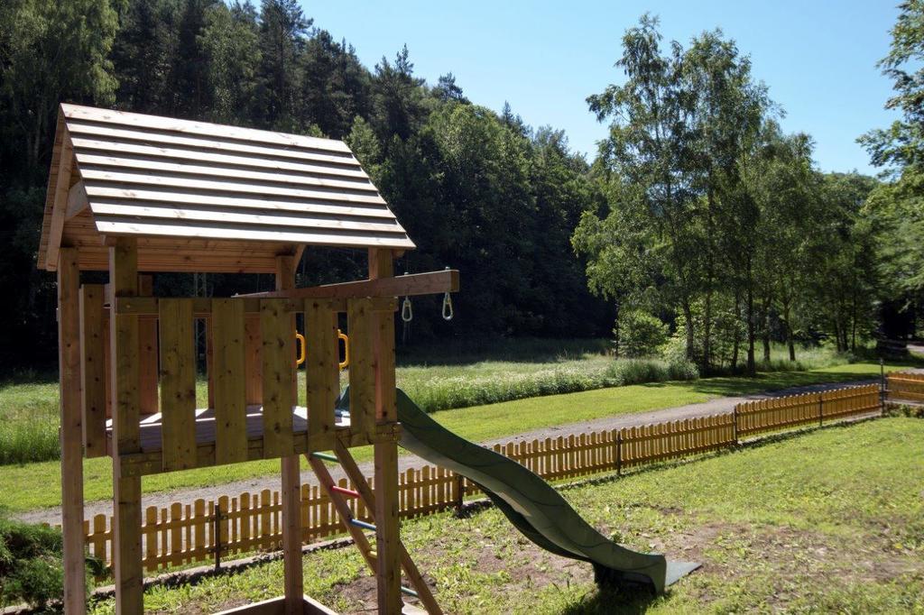 Penzion Pod Houskou Blatce Esterno foto