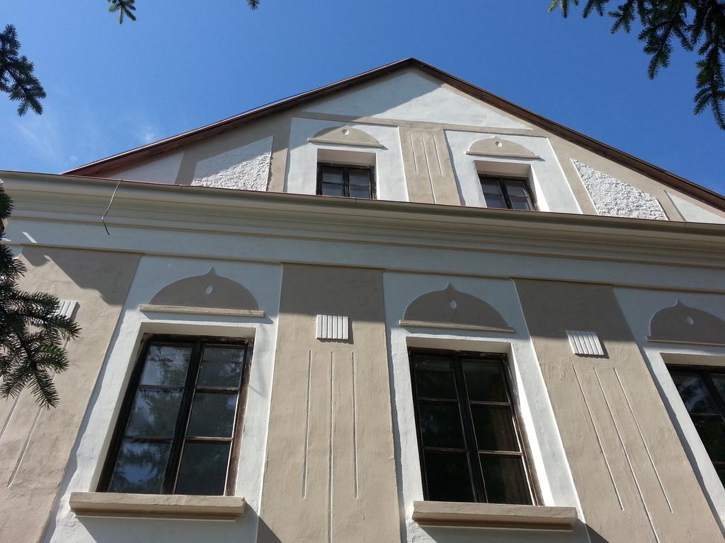 Penzion Pod Houskou Blatce Esterno foto